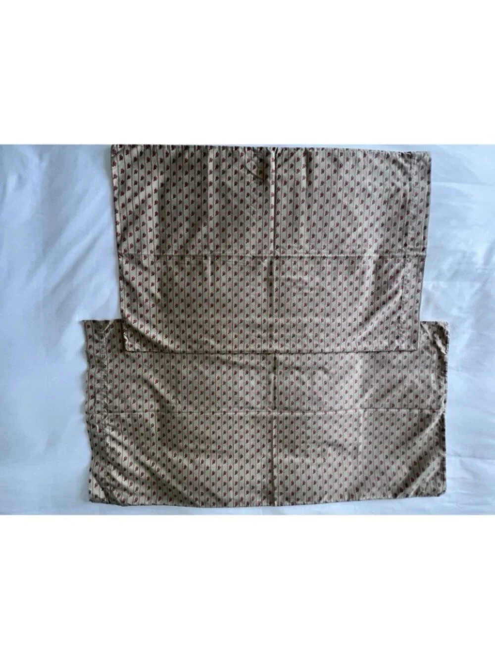 MARTHA STEWART Everyday Pillowcases PAIR 1-King 1-Standard Tan Red Made in USA